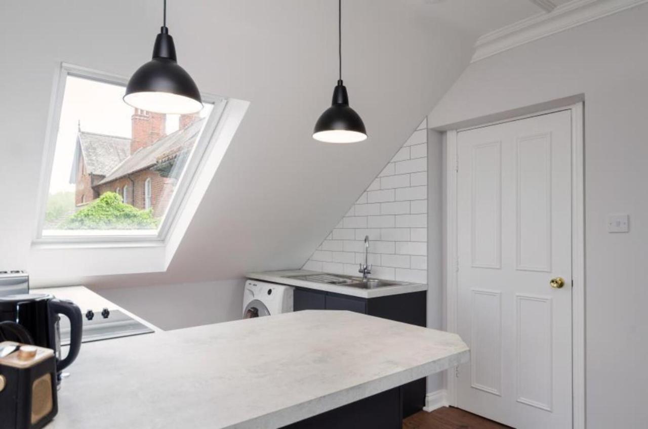 Time Is Now! Beautiful Apartment In York Extérieur photo